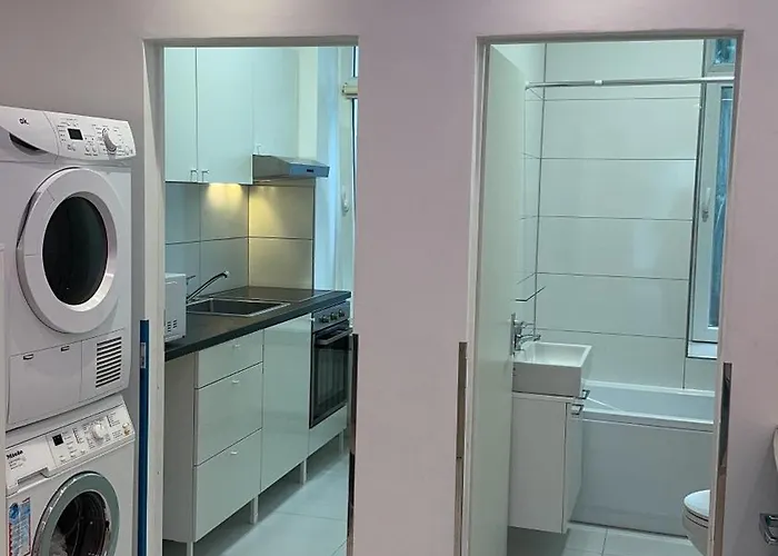 Apartament Brandneues Mit 3 Schlafzimmern *