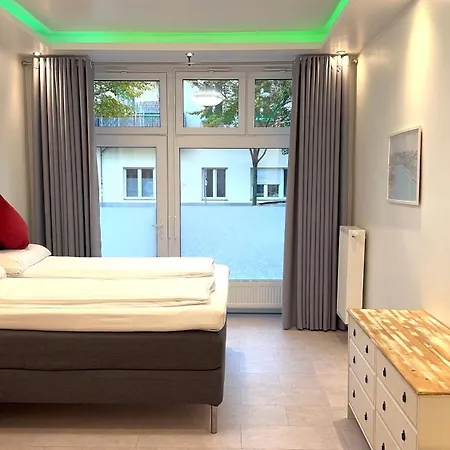 Brandneues Mit 3 Schlafzimmern Daire Berlin
